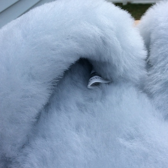 UGG Fluff Slide - Picture 7 of 7